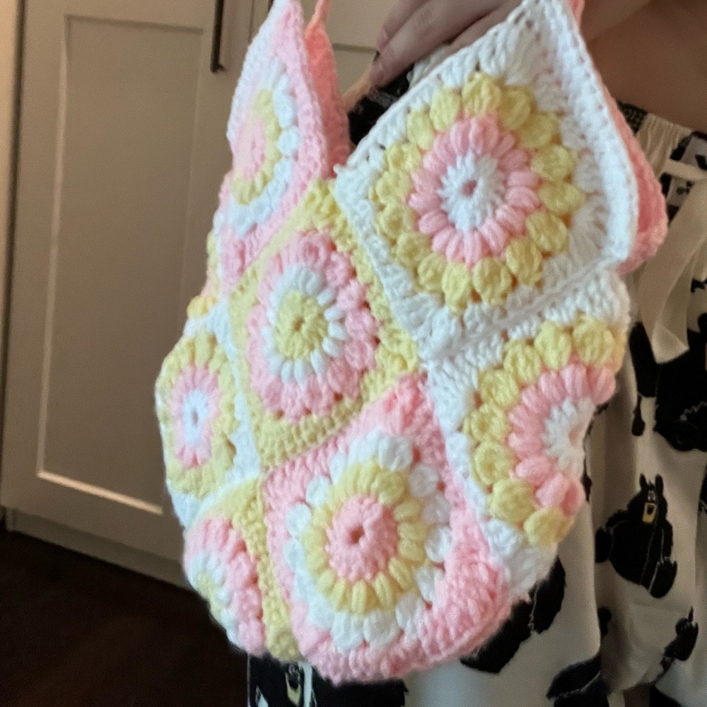 Handmade Crocheted Bag - Picture 4 of 4